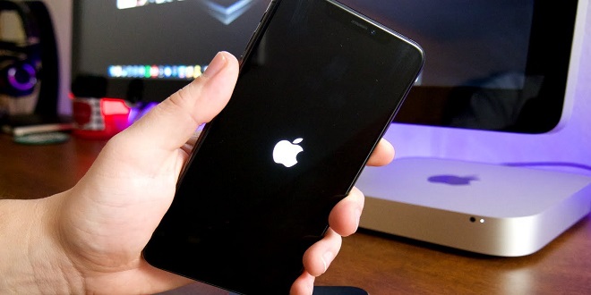 iPhone 11 stuck on the Apple Logo